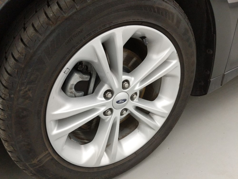2016 Ford Taurus - Wheel