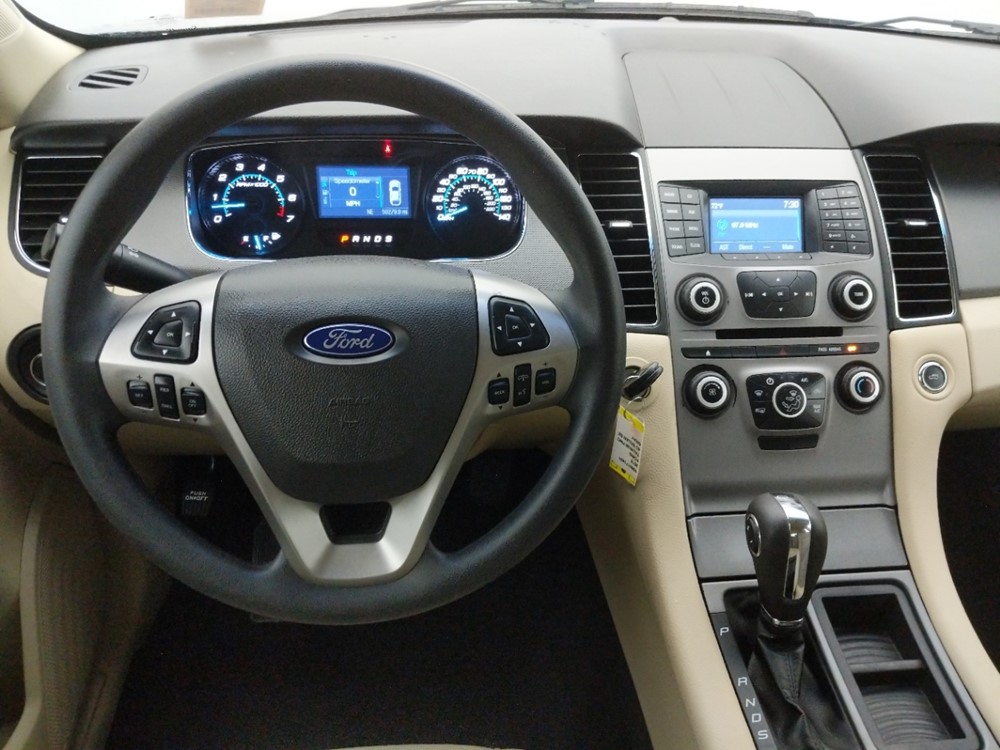 2016 Ford Taurus - Driver Front Seat