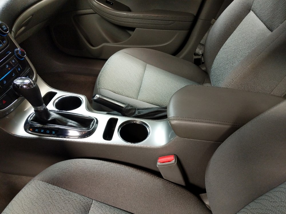 2015 Chevrolet Malibu - Center Console/Cup Holders