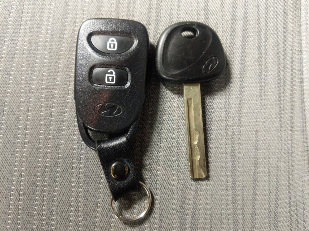 2017 Hyundai Accent - Keys