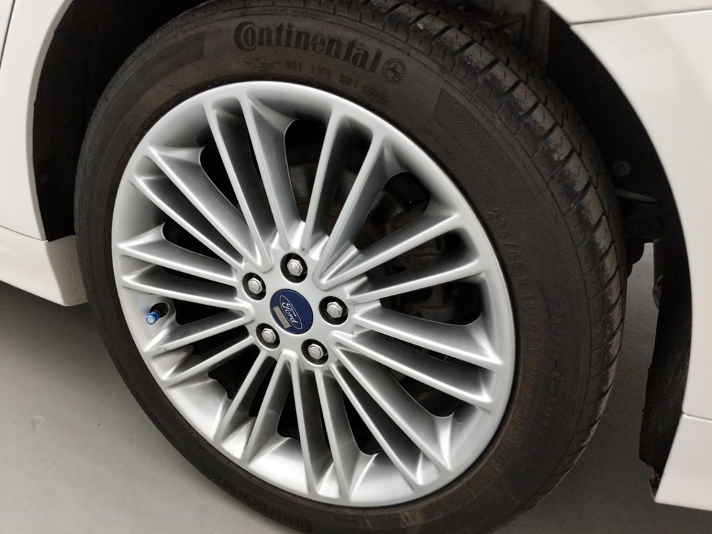 2014 Ford Fusion - Wheel