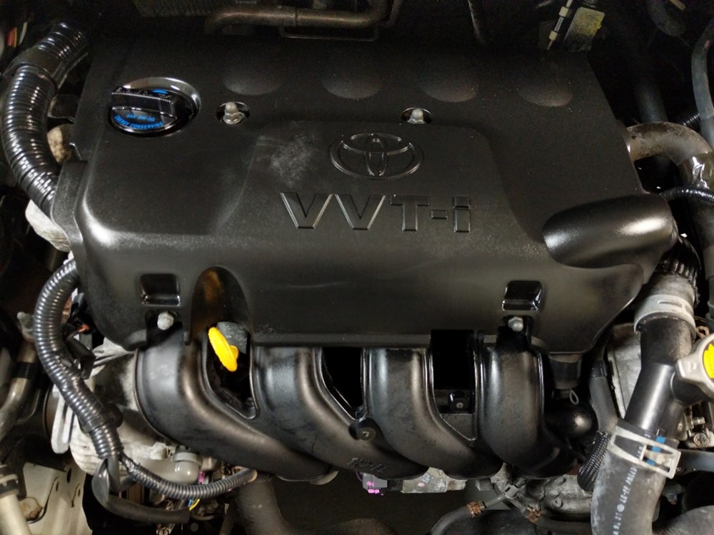2014 Toyota Yaris - Engine