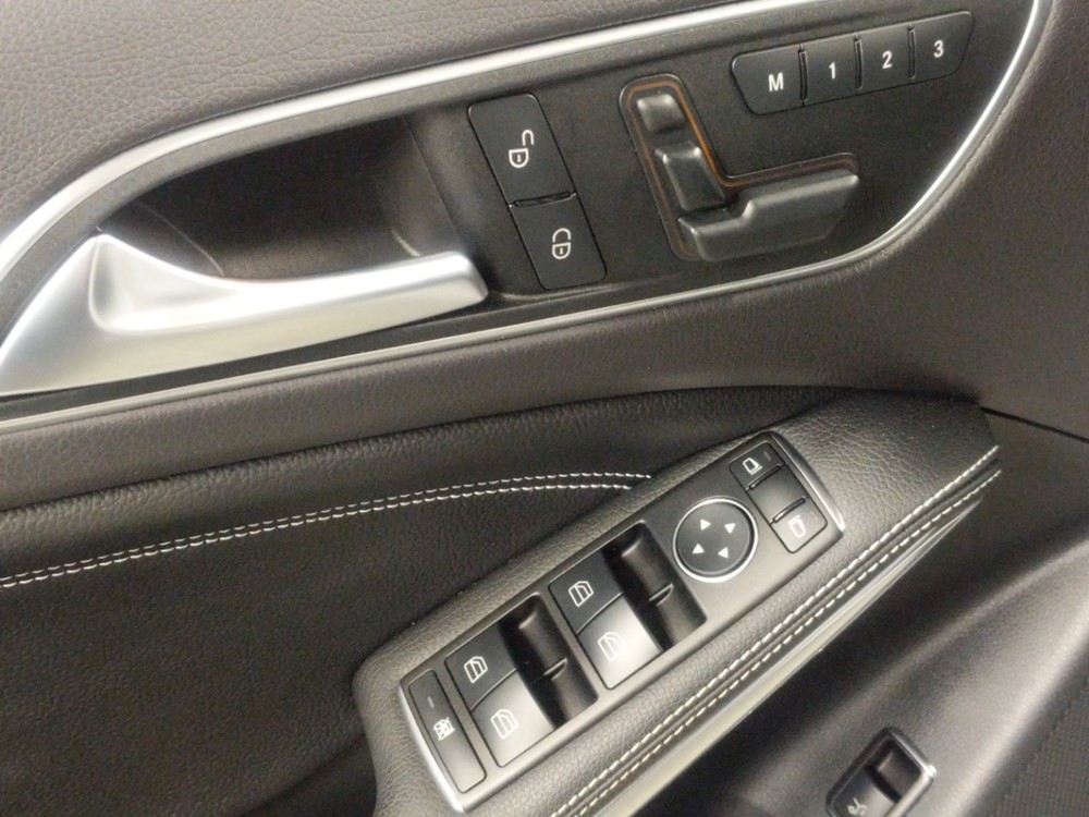 2016 Mercedes-Benz GLA250 - Driver Power Windows/Lock Control