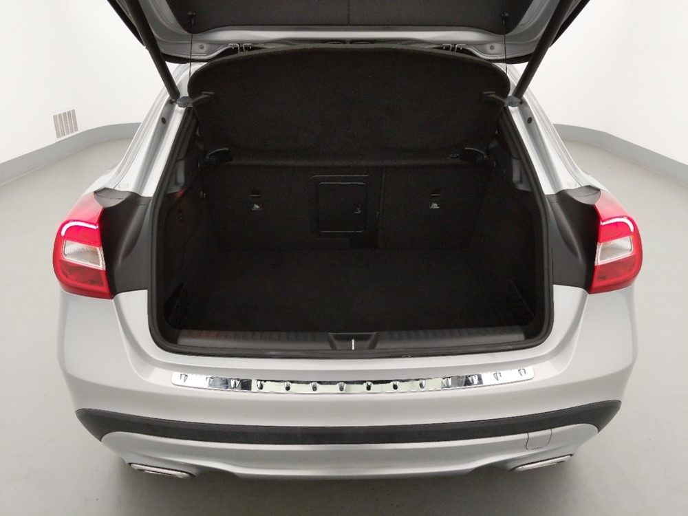 2016 Mercedes-Benz GLA250 - Trunk