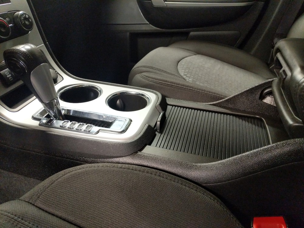 2012 GMC Acadia - Center Console/Cup Holders