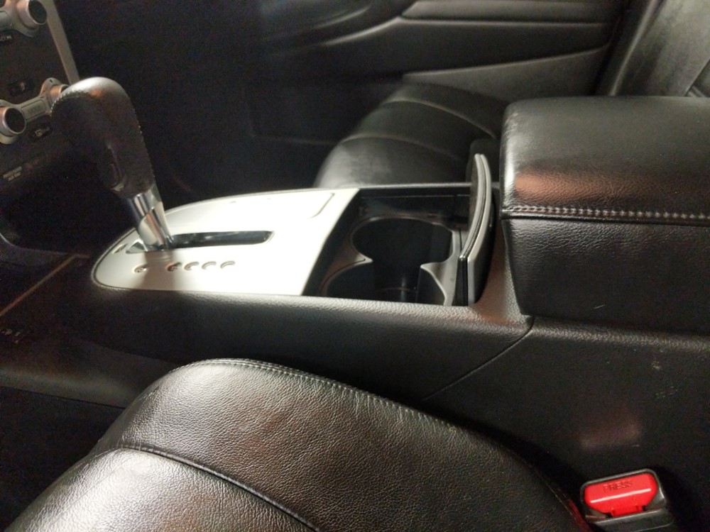 2011 Nissan Murano - Center Console/Cup Holders