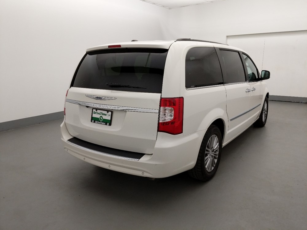 2013 Chrysler Town and Country - Passenger Rear Bumper