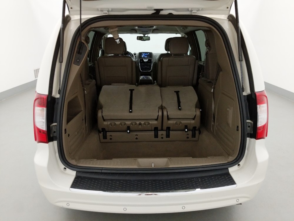 2013 Chrysler Town and Country - Trunk