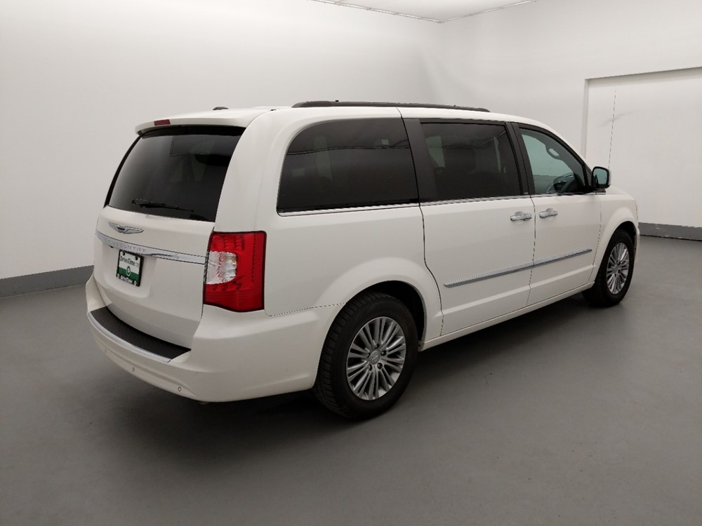 2013 Chrysler Town and Country - Passenger Rear Side