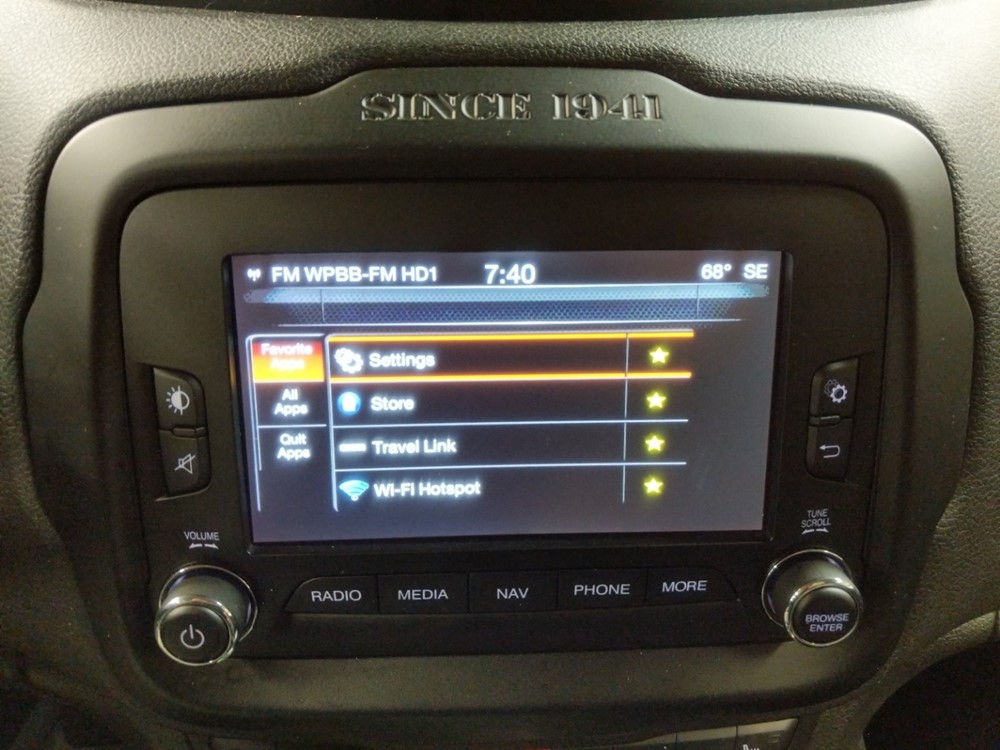2015 Jeep Renegade - Stereo Package