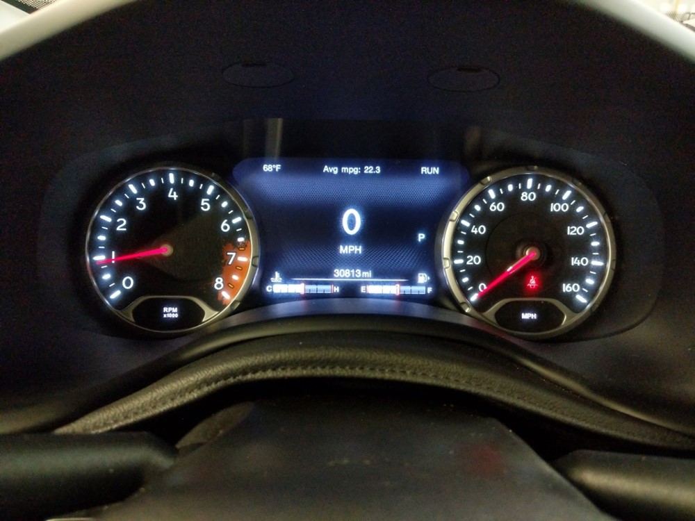 2015 Jeep Renegade - Odometer Close Up