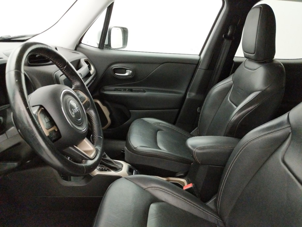 2015 Jeep Renegade - Driver Front Seat