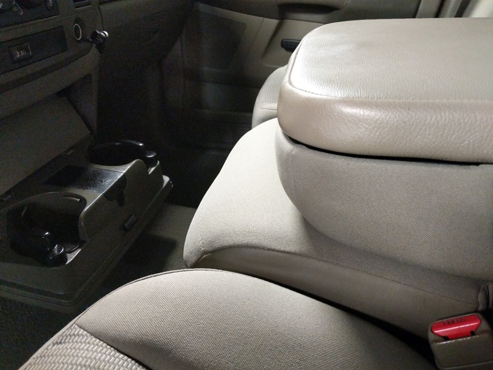 2008 Dodge Ram 1500 - Center Console/Cup Holders