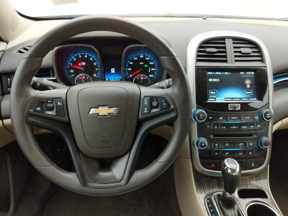 2016 Chevrolet Malibu - Driver Dash