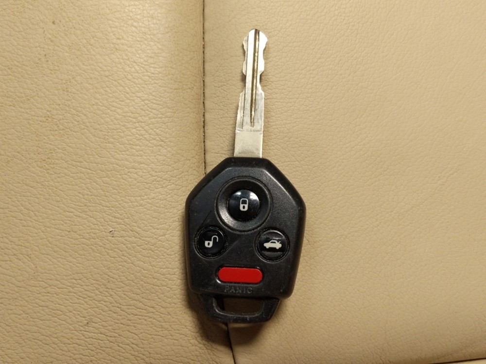 2011 Subaru Tribeca - Keys