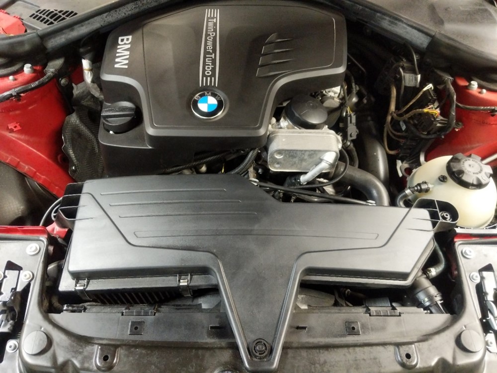 2013 BMW 320i - Engine