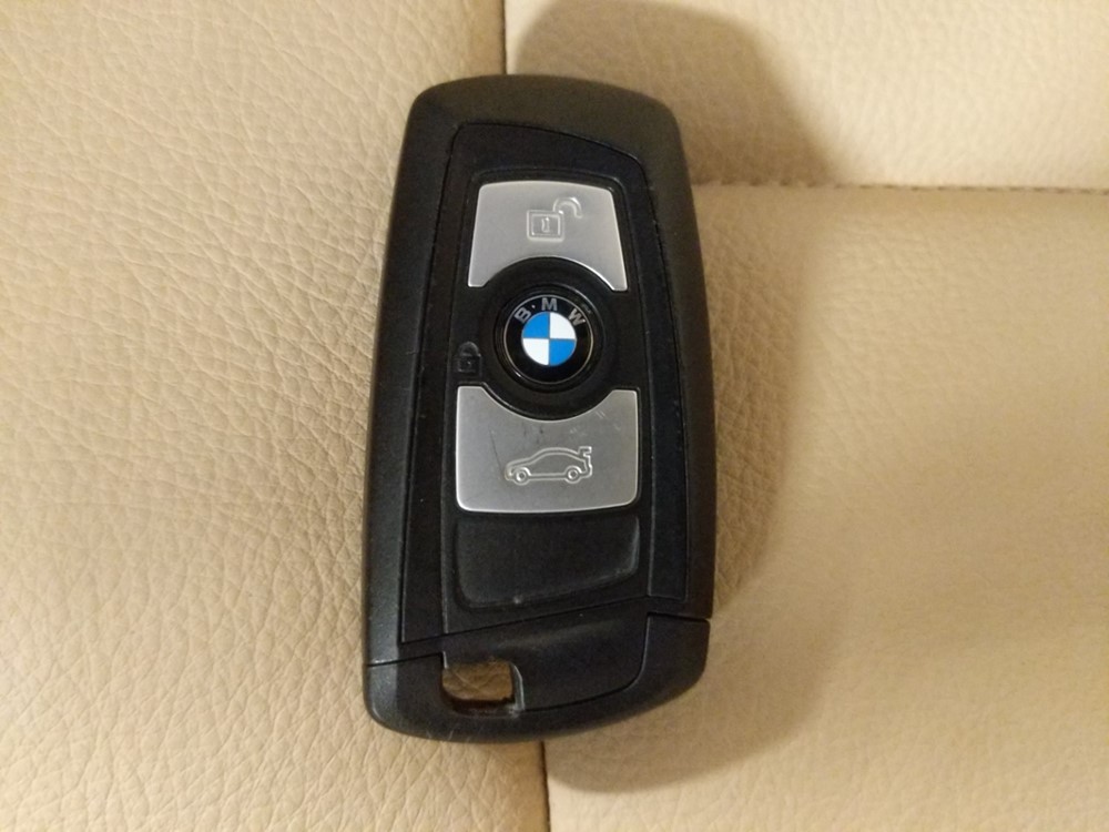 2013 BMW 320i - Keys