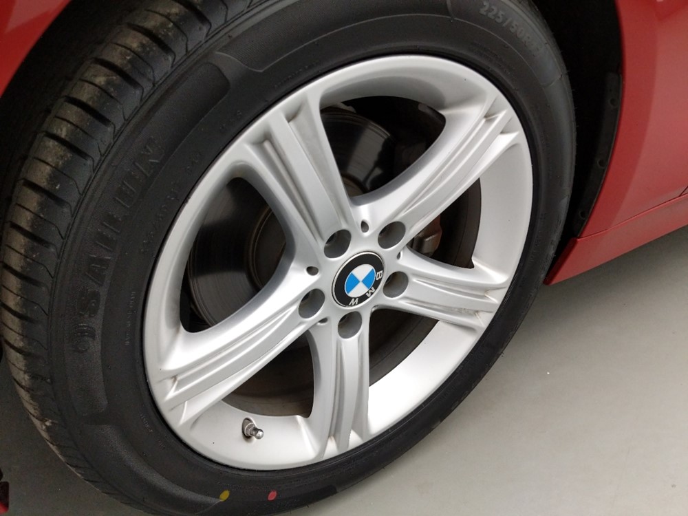 2013 BMW 320i - Wheel