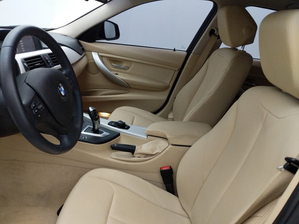 2013 BMW 320i - Driver Front Seat