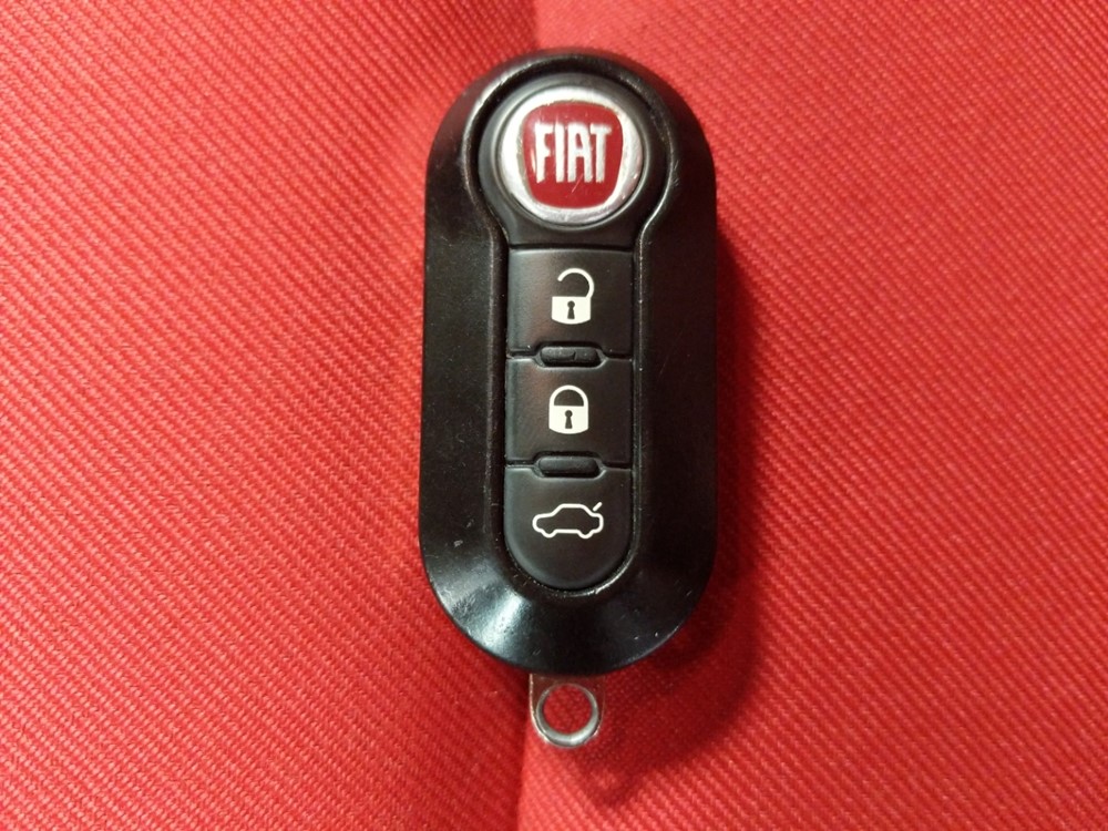 2016 FIAT 500 - Keys