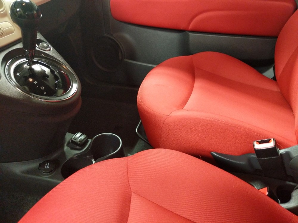 2016 FIAT 500 - Center Console/Cup Holders