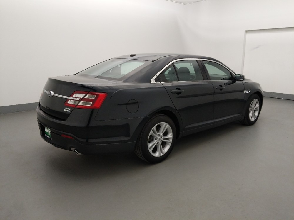 2015 Ford Taurus - Passenger Rear Side