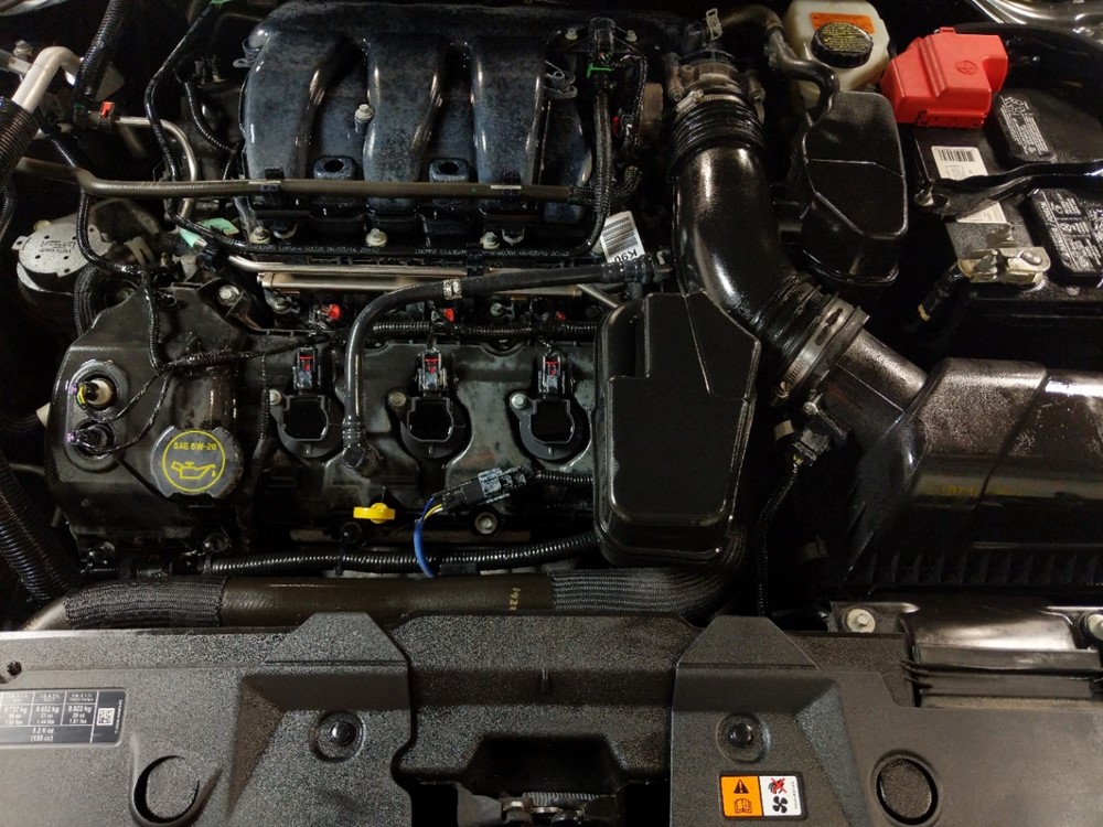 2015 Ford Taurus - Engine