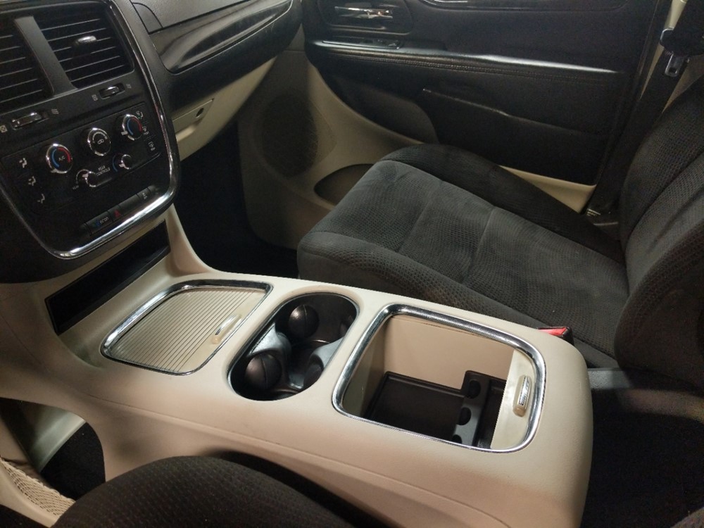 2014 Dodge Grand Caravan - Center Console/Cup Holders