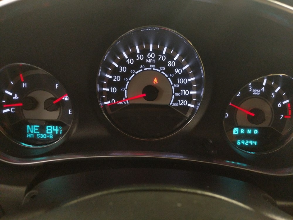 2011 Chrysler 200 - Odometer Close Up