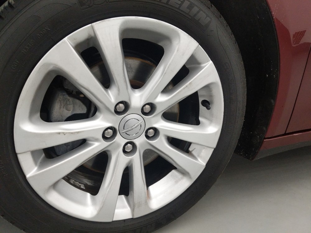 2015 Chrysler 200 - Wheel