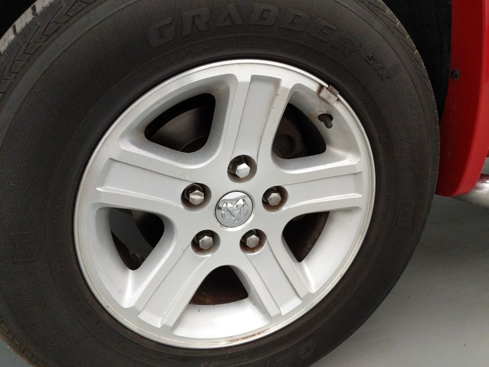 2011 Dodge Dakota - Wheel