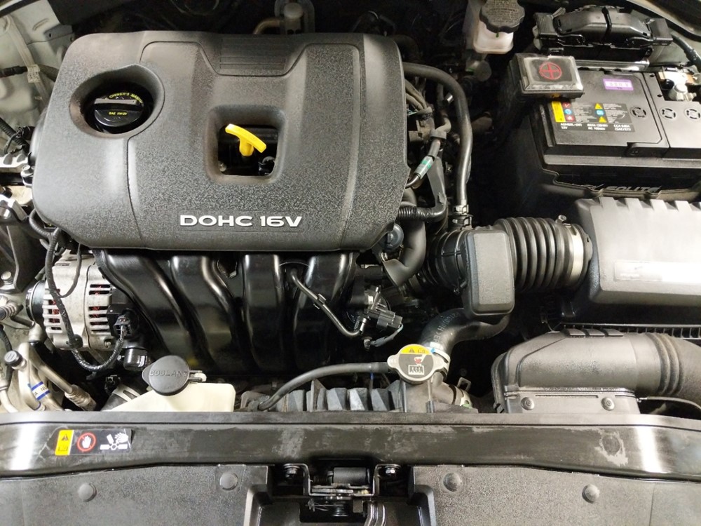 2017 Hyundai Elantra - Engine