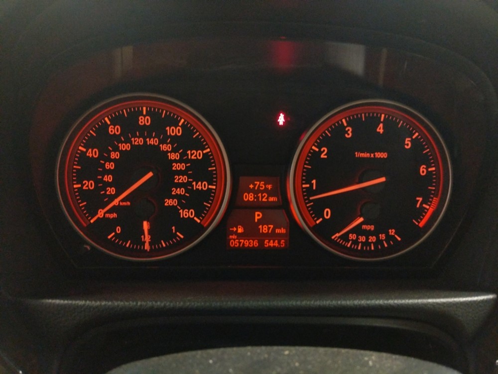 2011 BMW 328i - Odometer Close Up