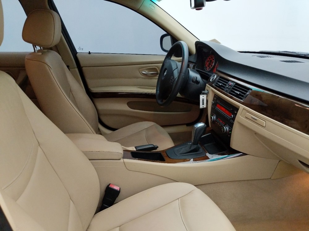 2011 BMW 328i - Passenger Front Seat