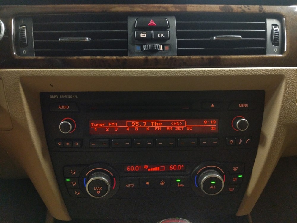 2011 BMW 328i - Stereo Package