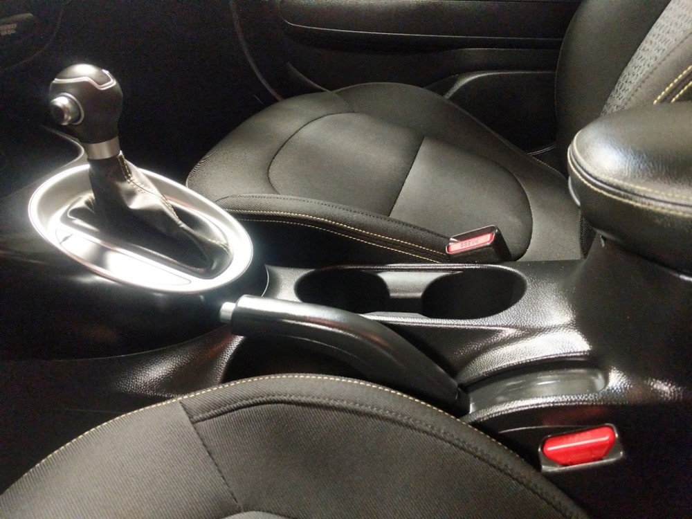 2014 Kia Soul - Center Console/Cup Holders