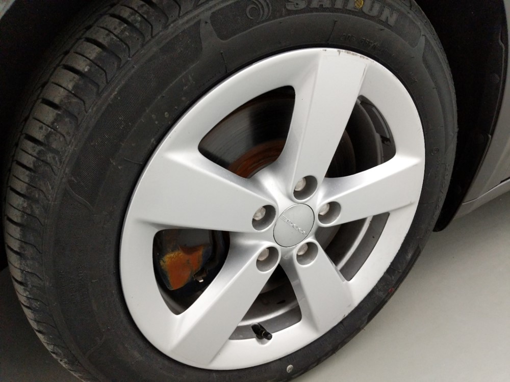2015 Dodge Dart - Wheel