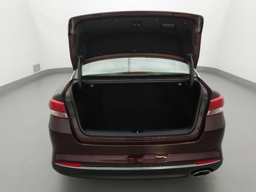 2016 Kia Optima - Trunk