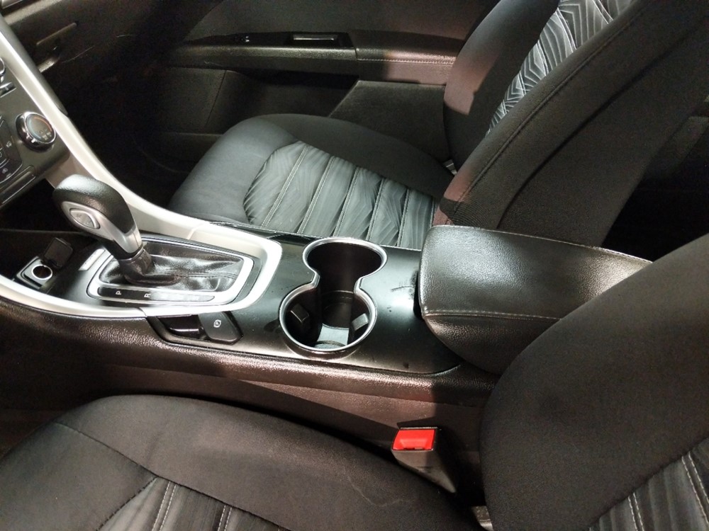 2016 Ford Fusion - Center Console/Cup Holders
