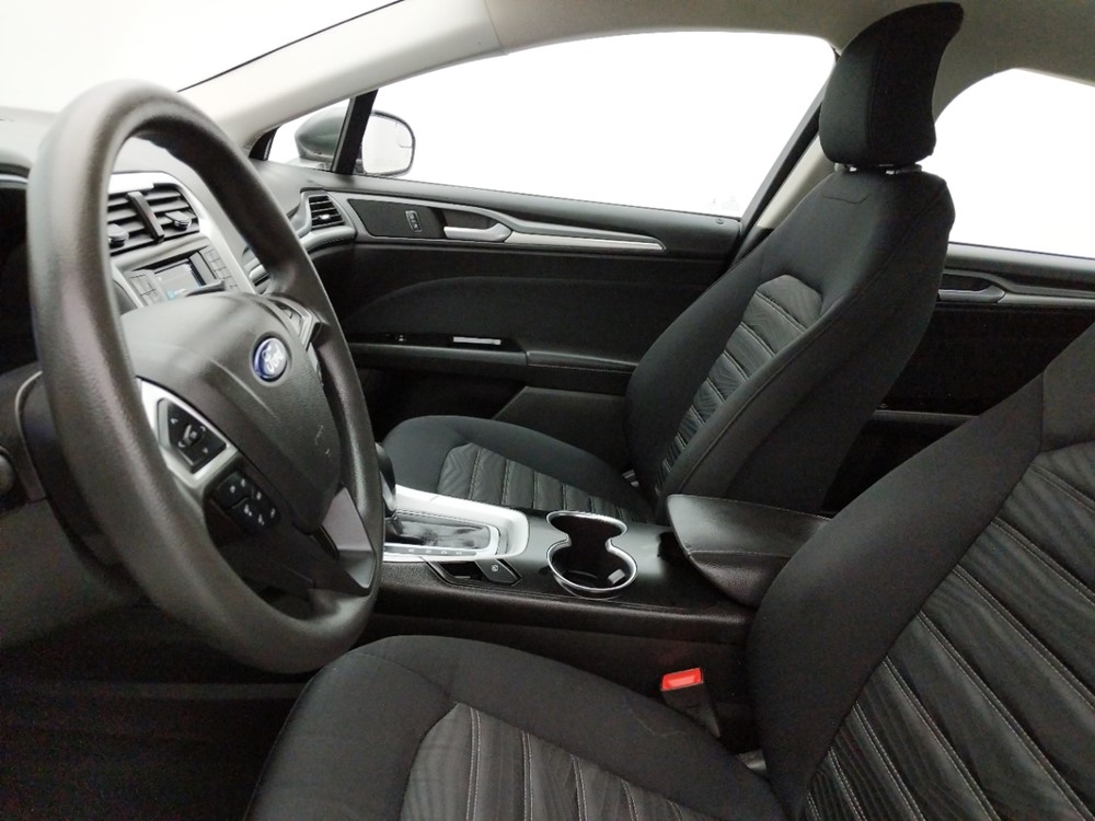 2016 Ford Fusion - Driver Front Seat