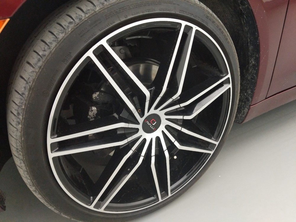 2016 Chrysler 200 - Wheel