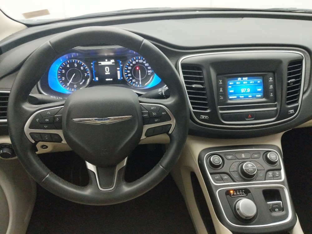 2016 Chrysler 200 - Driver Front Seat