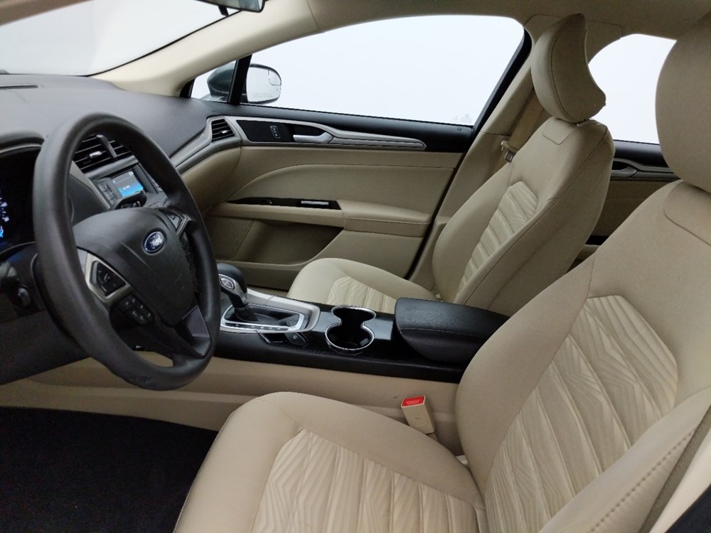 2016 Ford Fusion - Driver Front Seat
