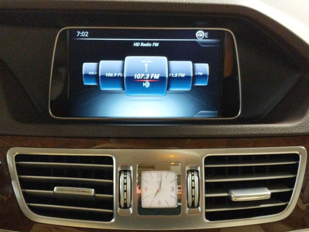 2016 Mercedes-Benz E350 - Stereo Package