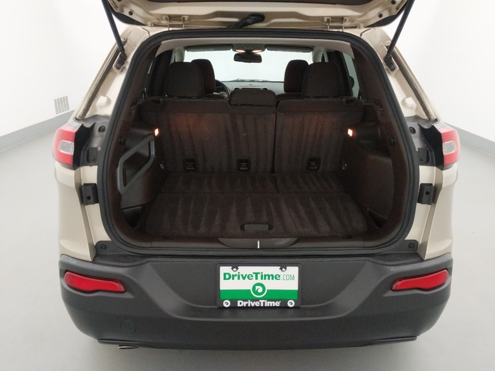 2014 Jeep Cherokee - Trunk