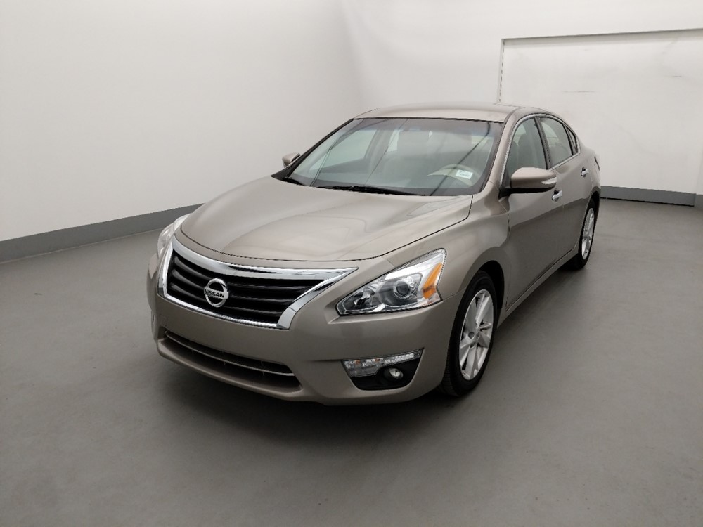 2014 Nissan Altima - Driver Front Bumper