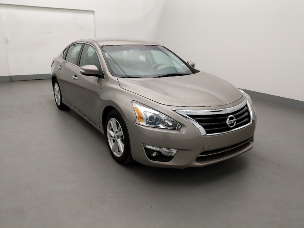 2014 Nissan Altima - Passenger Front Bumper