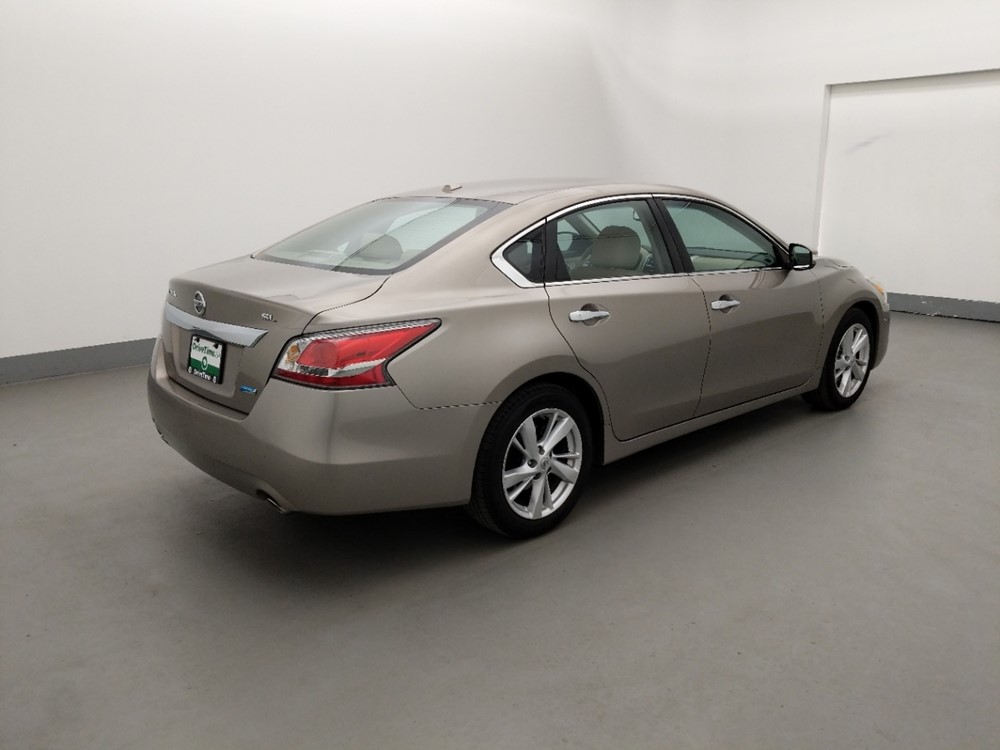 2014 Nissan Altima - Passenger Rear Side