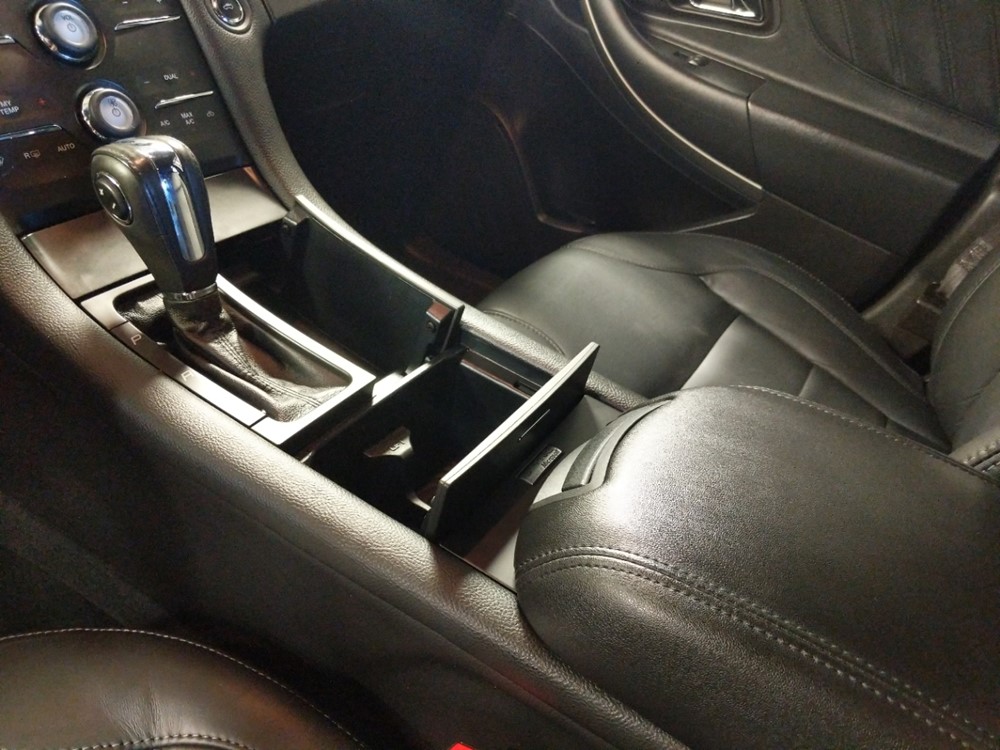 2013 Ford Taurus - Center Console/Cup Holders