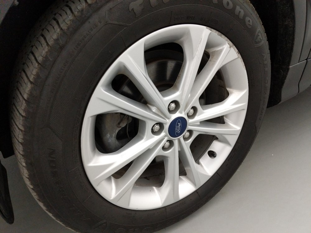 2017 Ford Escape - Wheel